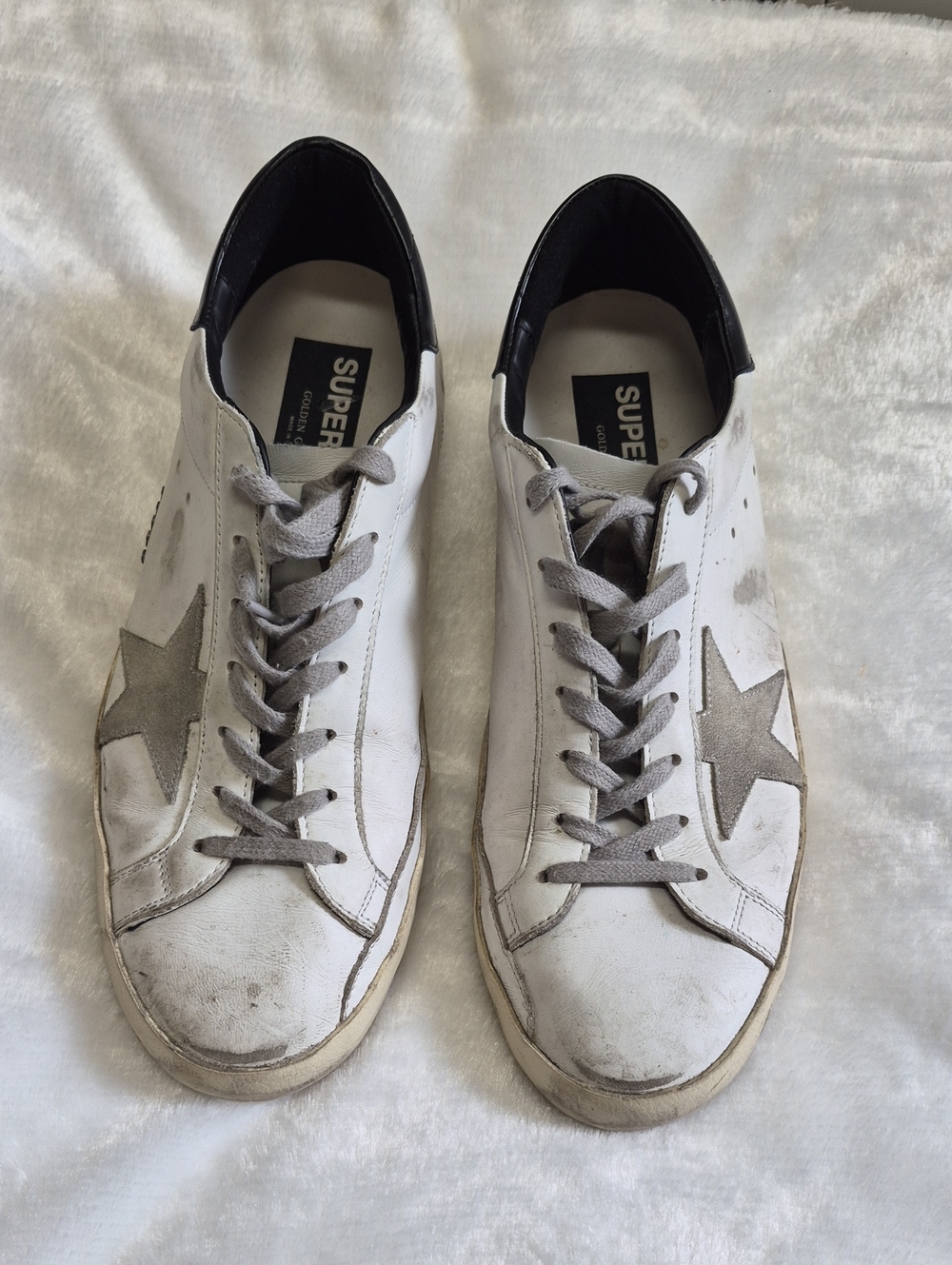 Golden Goose White Leather Low-Top Sneakers with Gray Star